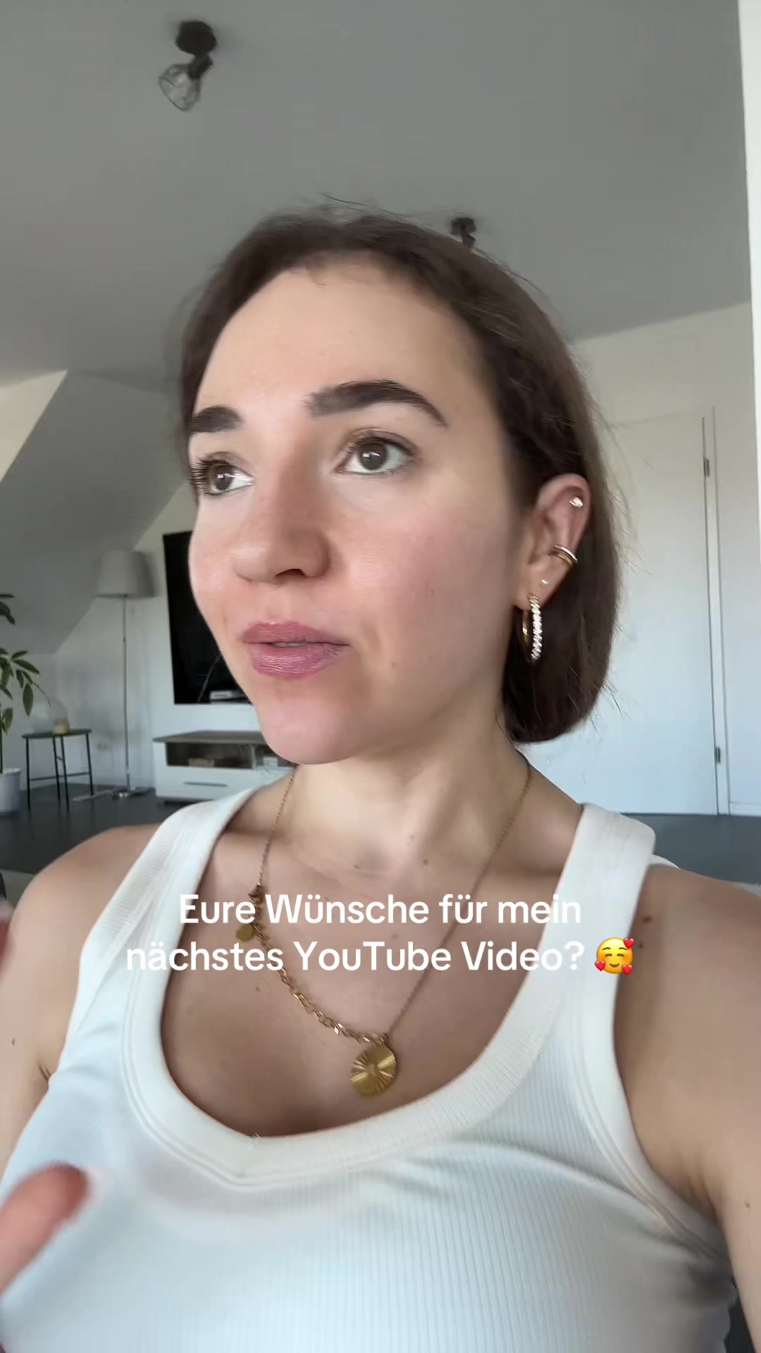 @esterjakonic