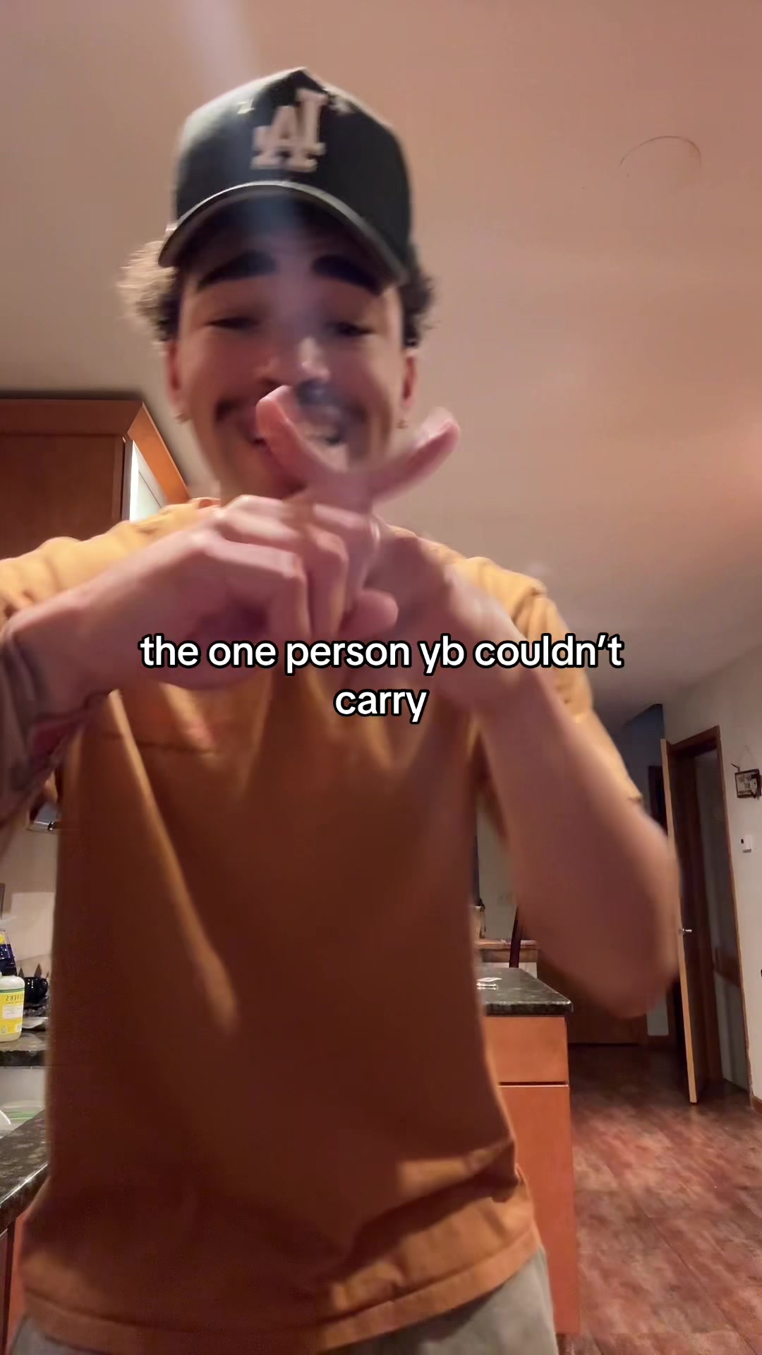 @ant🫯