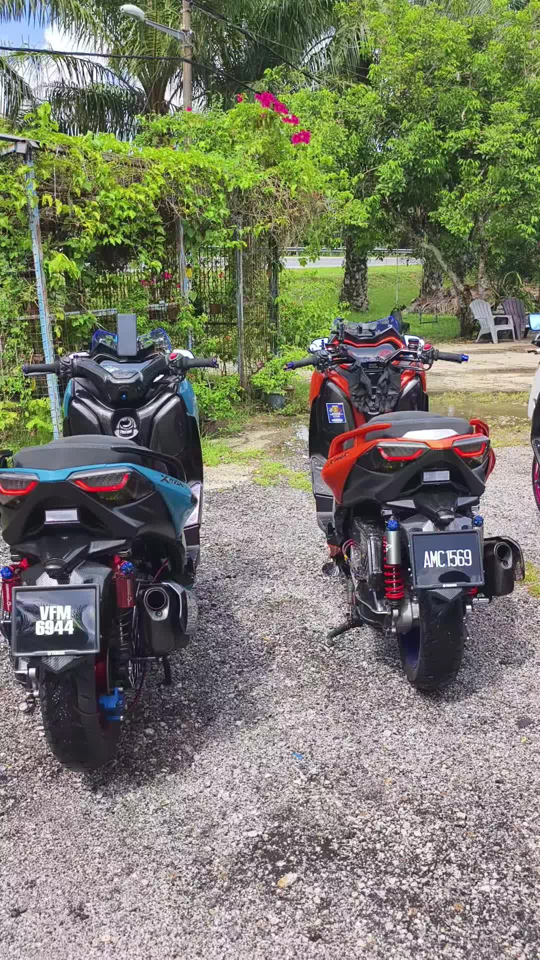@ahli mesyuarat tingkap