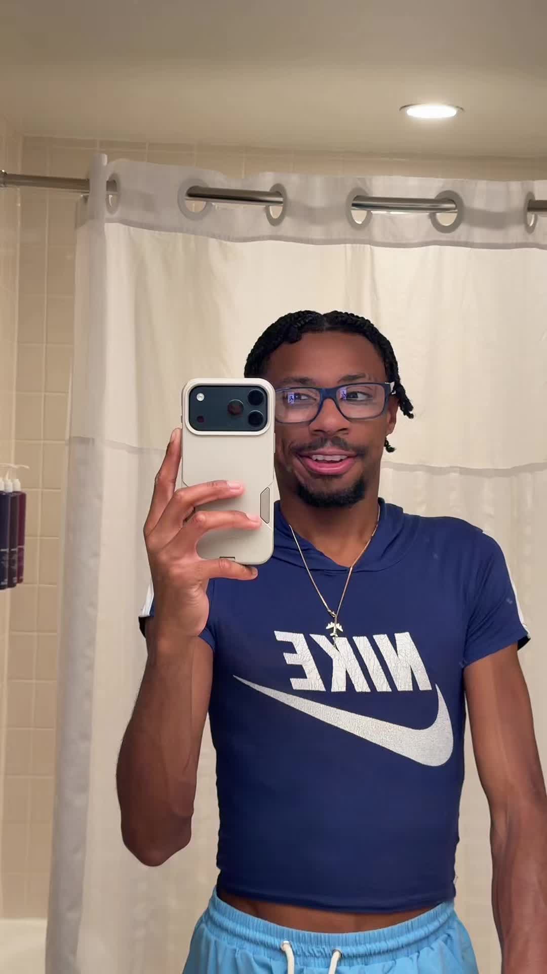 @LilManSam