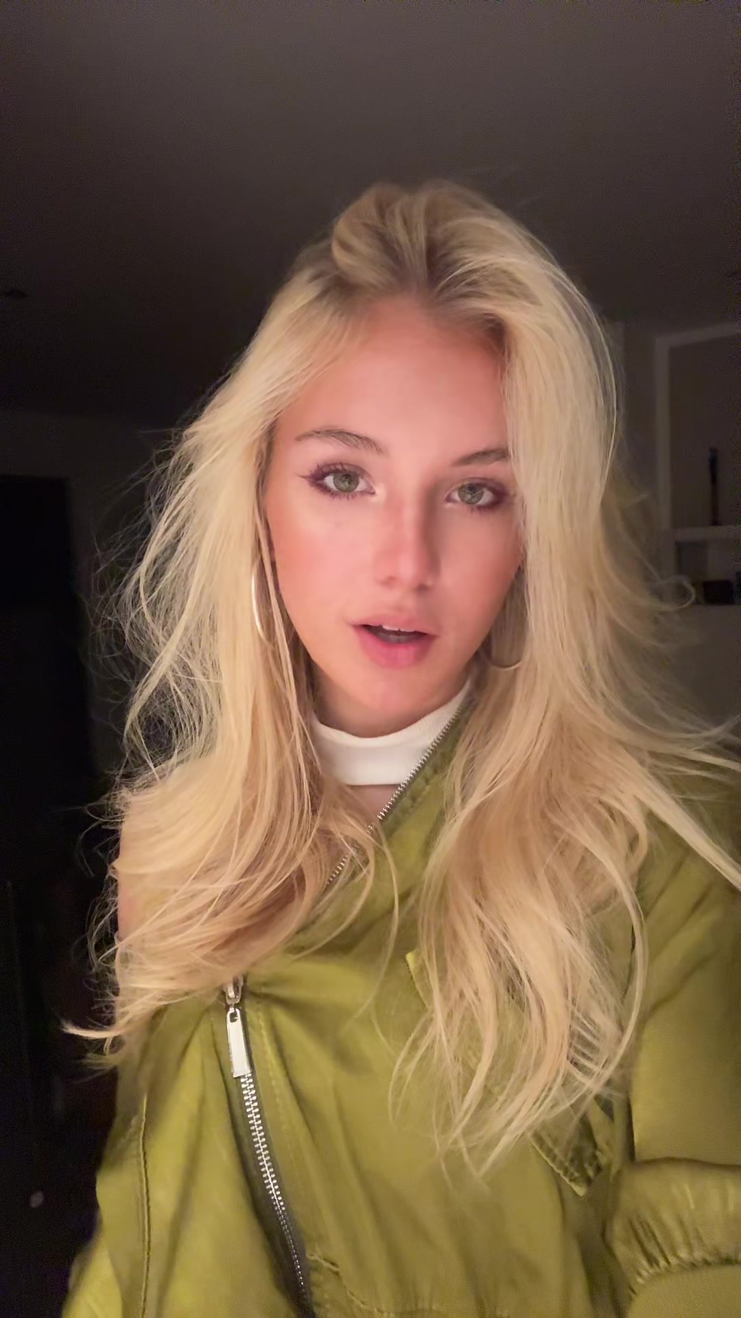 @✭☆⭑