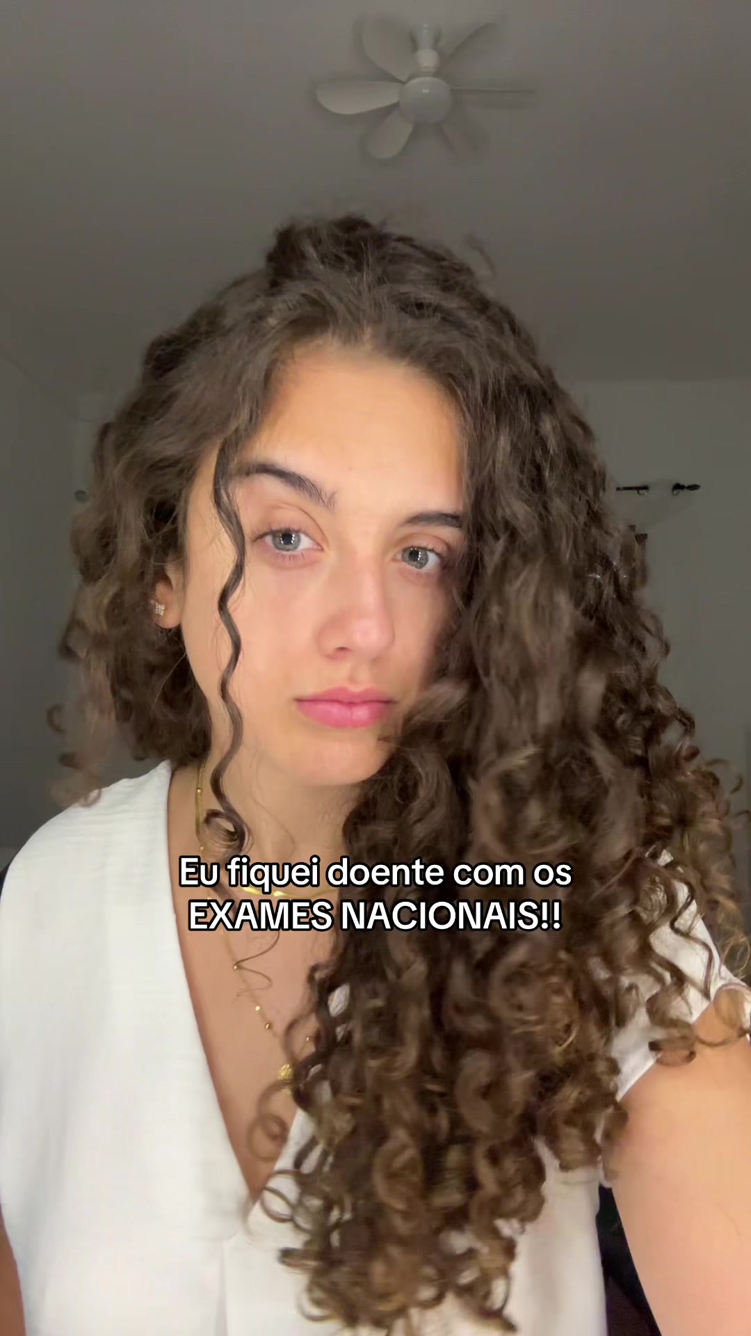 @laratorrez_