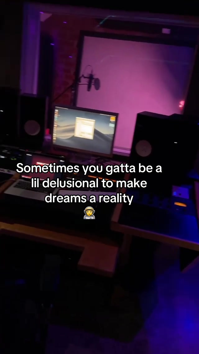 @thexastronaut