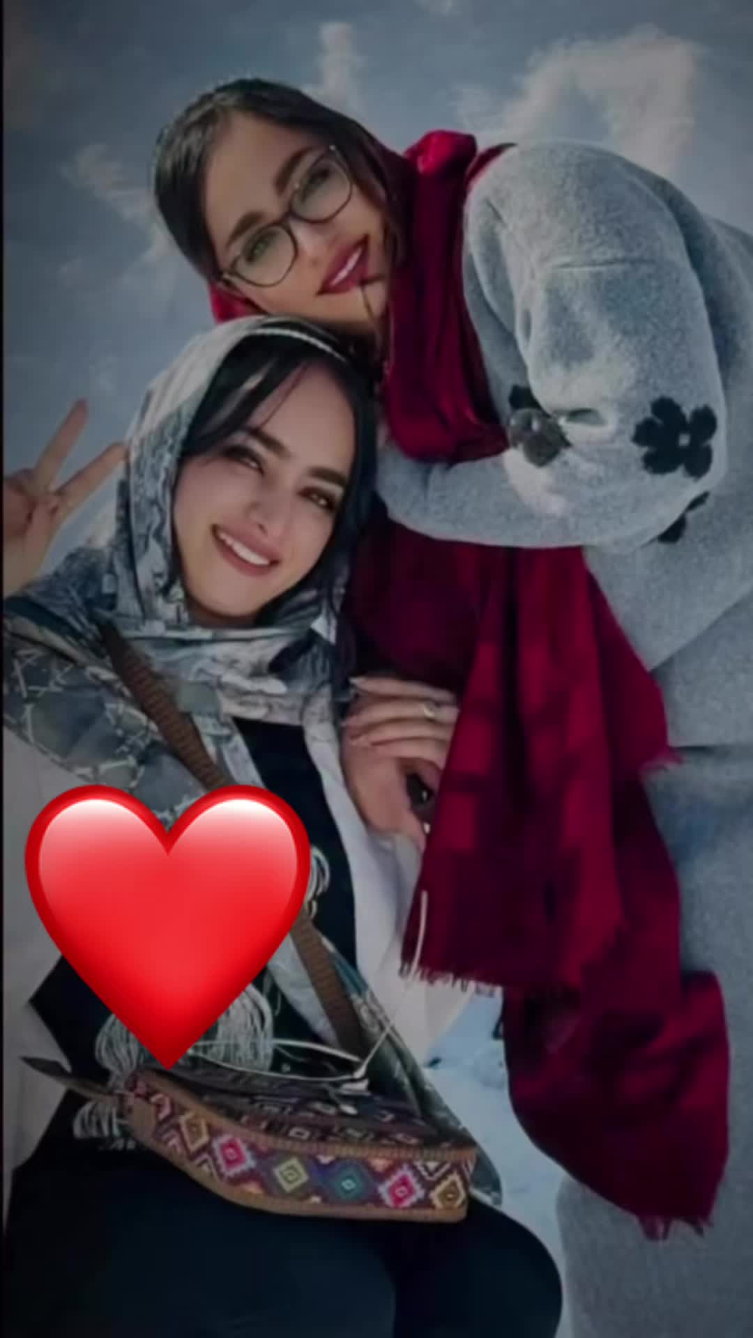 @دخترک تنها❤️