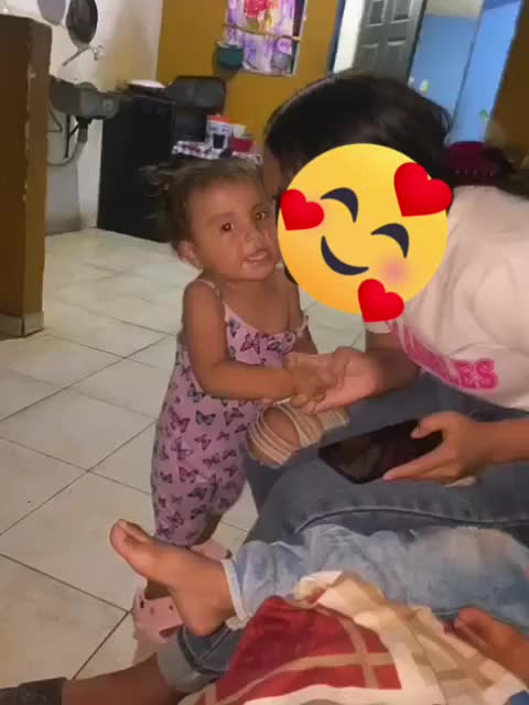 @luz Areli