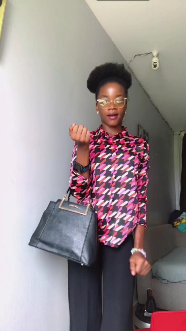 @🦋D'🖤🇬🇦