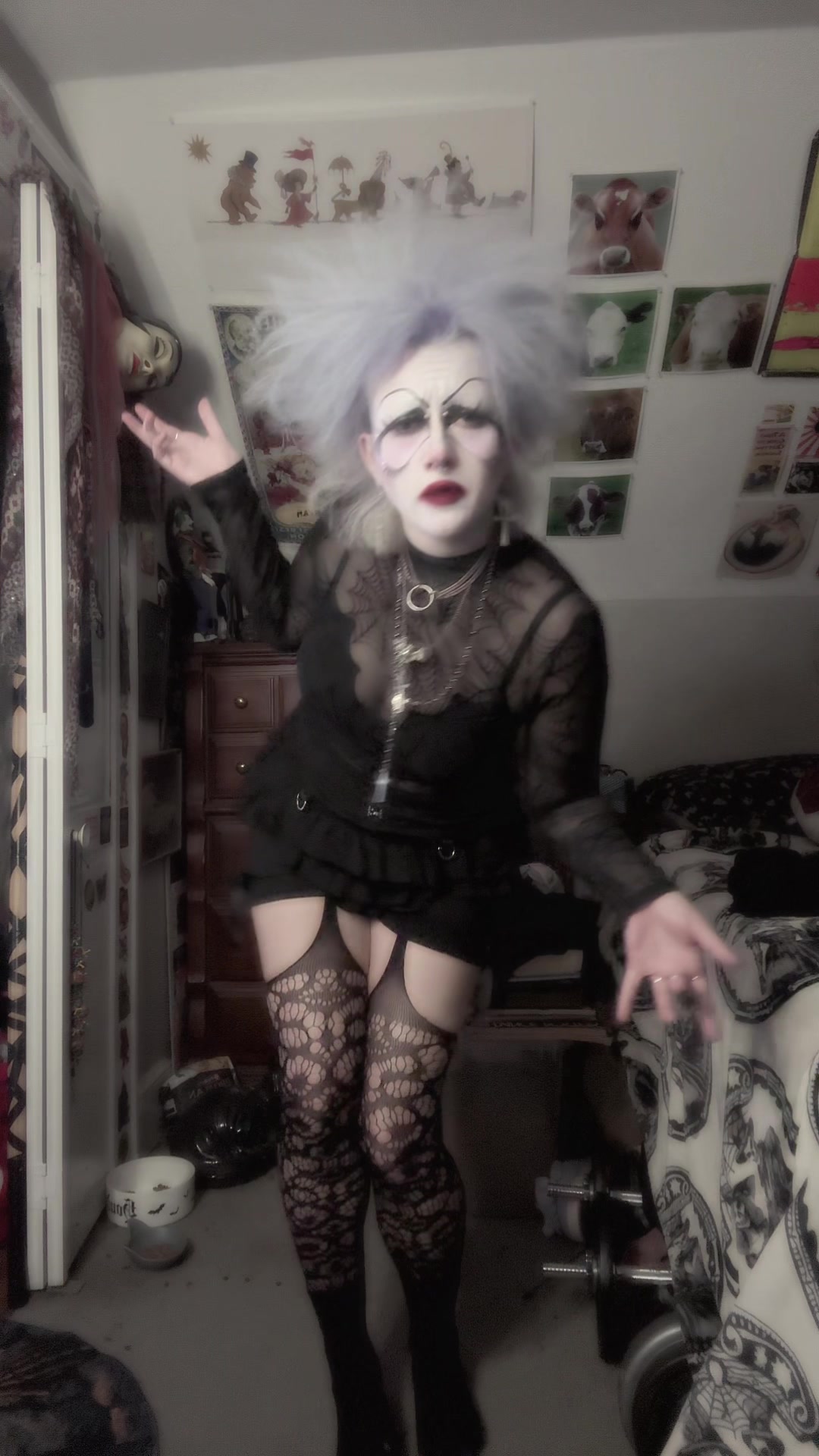 @dollygoth666