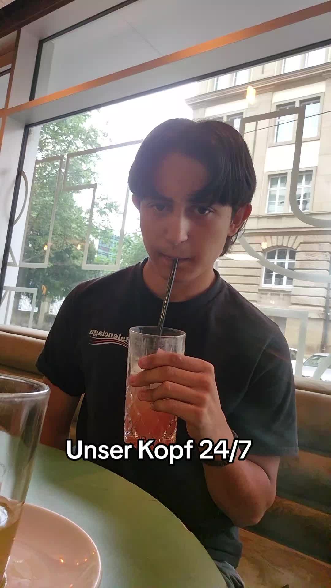 @&sup1;&sup3;⁰&sup1;🇬🇷