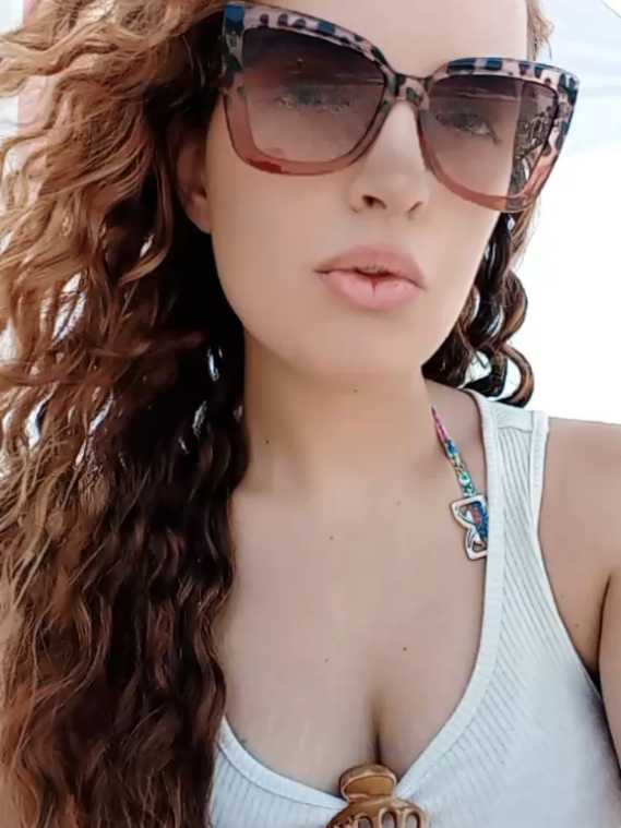 @Sofia__Lov___