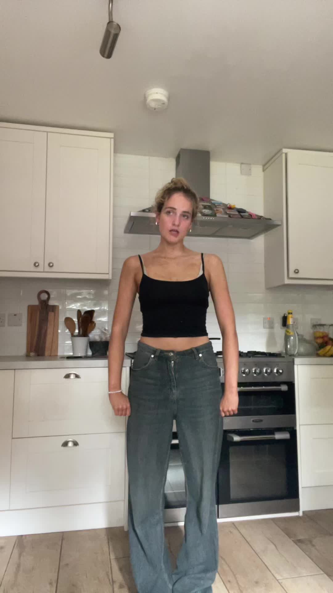 @Bella