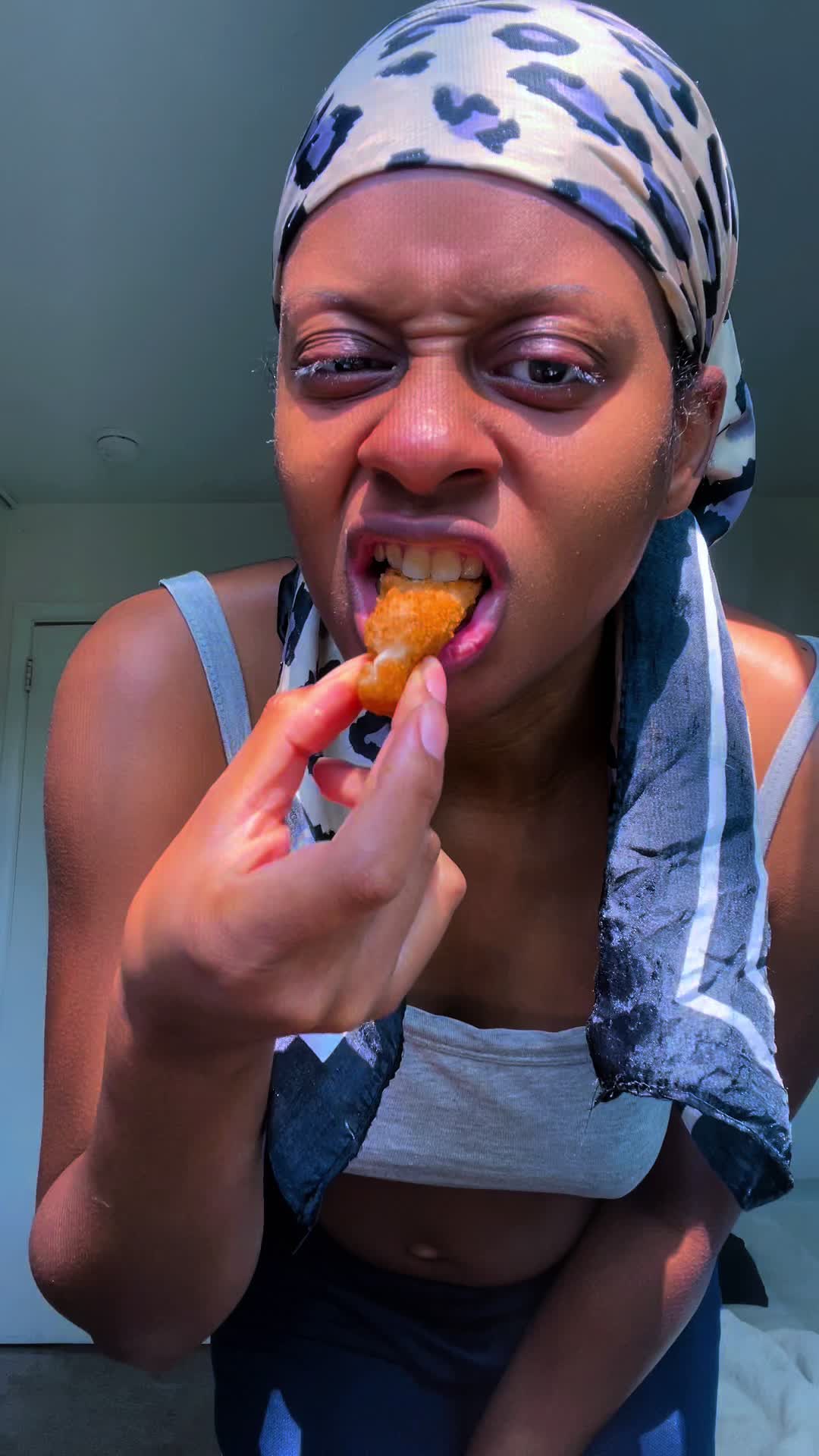 @ASMR EATS WITH NEESH 💋