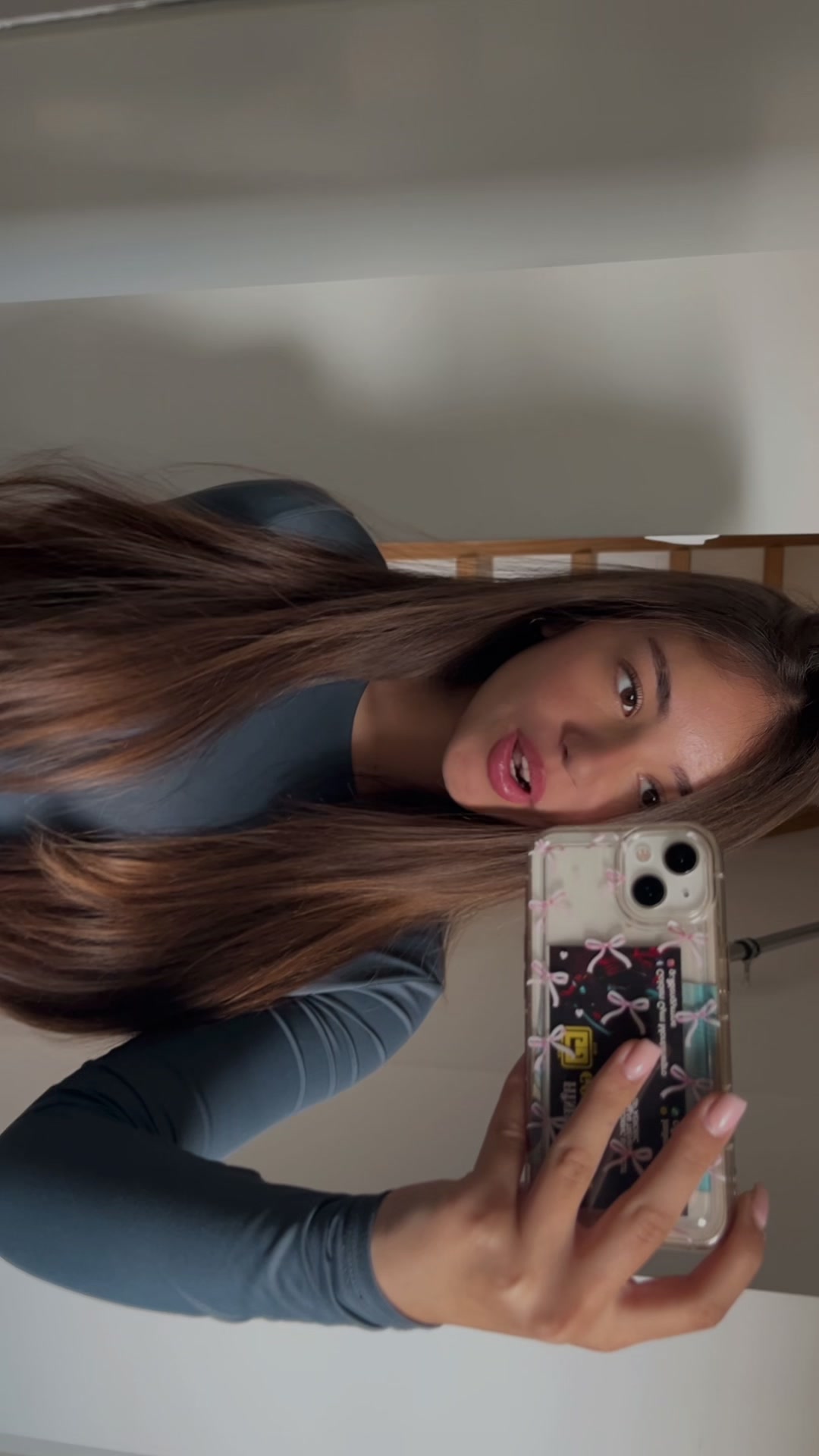 @Ella