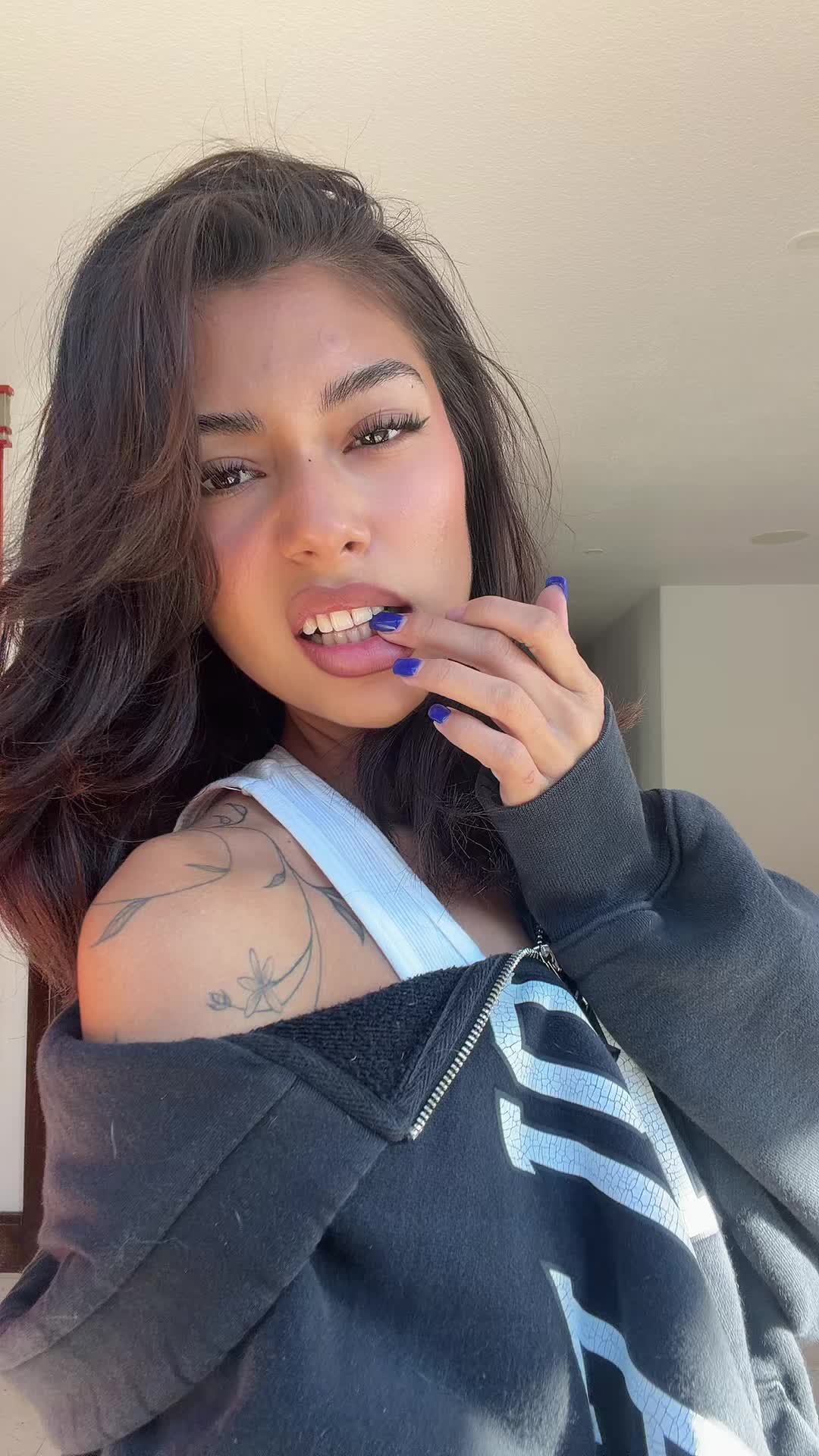 @iz
