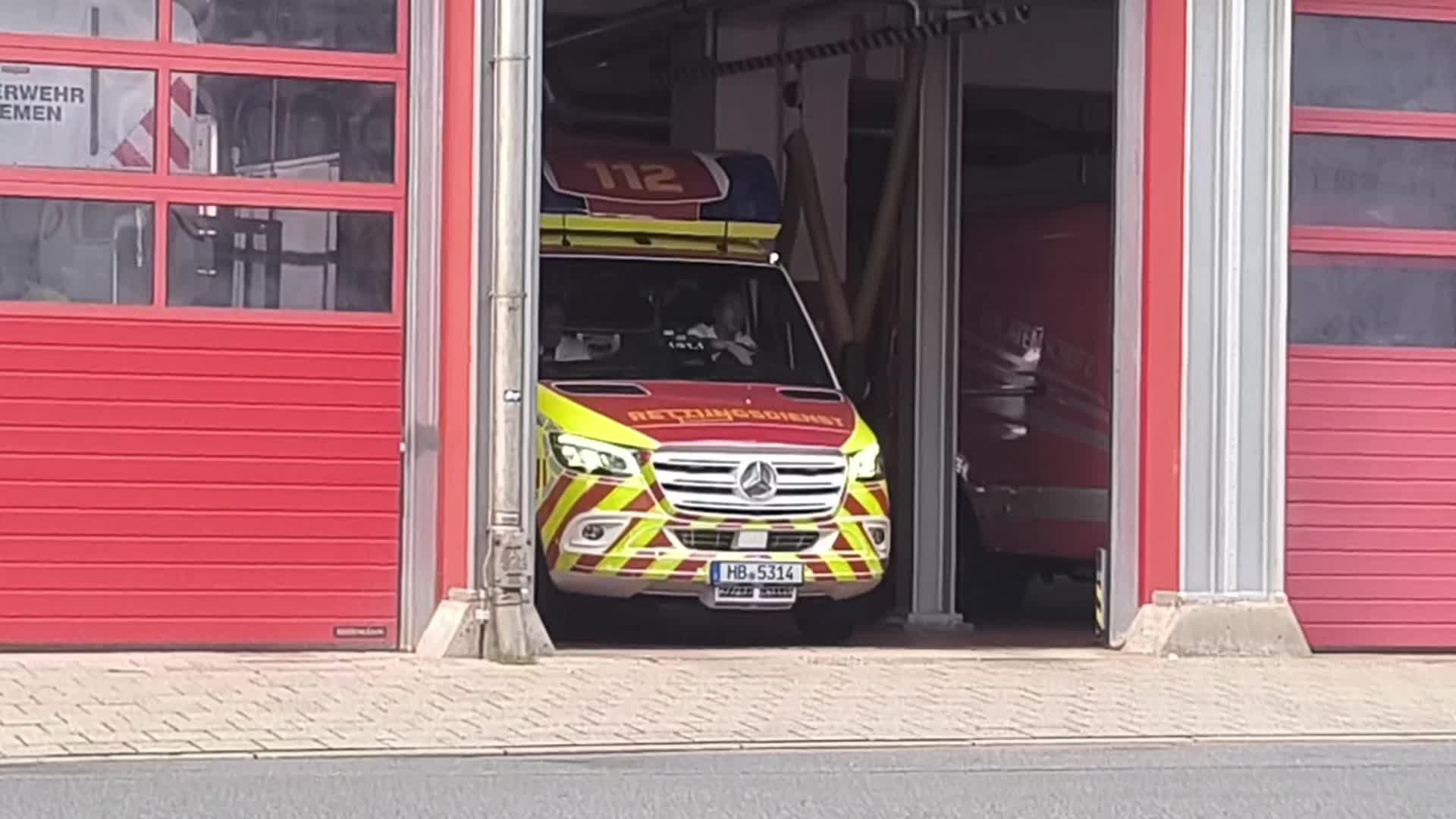 @bluelightspotter🚓🚒