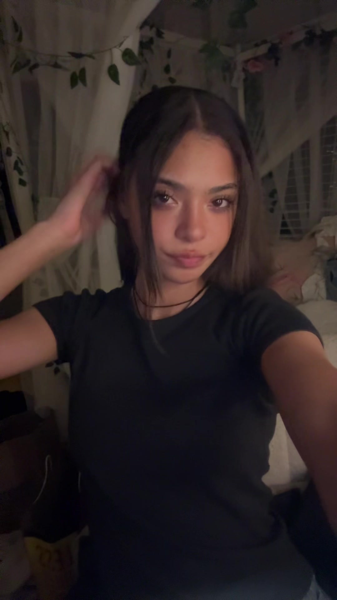 @bella