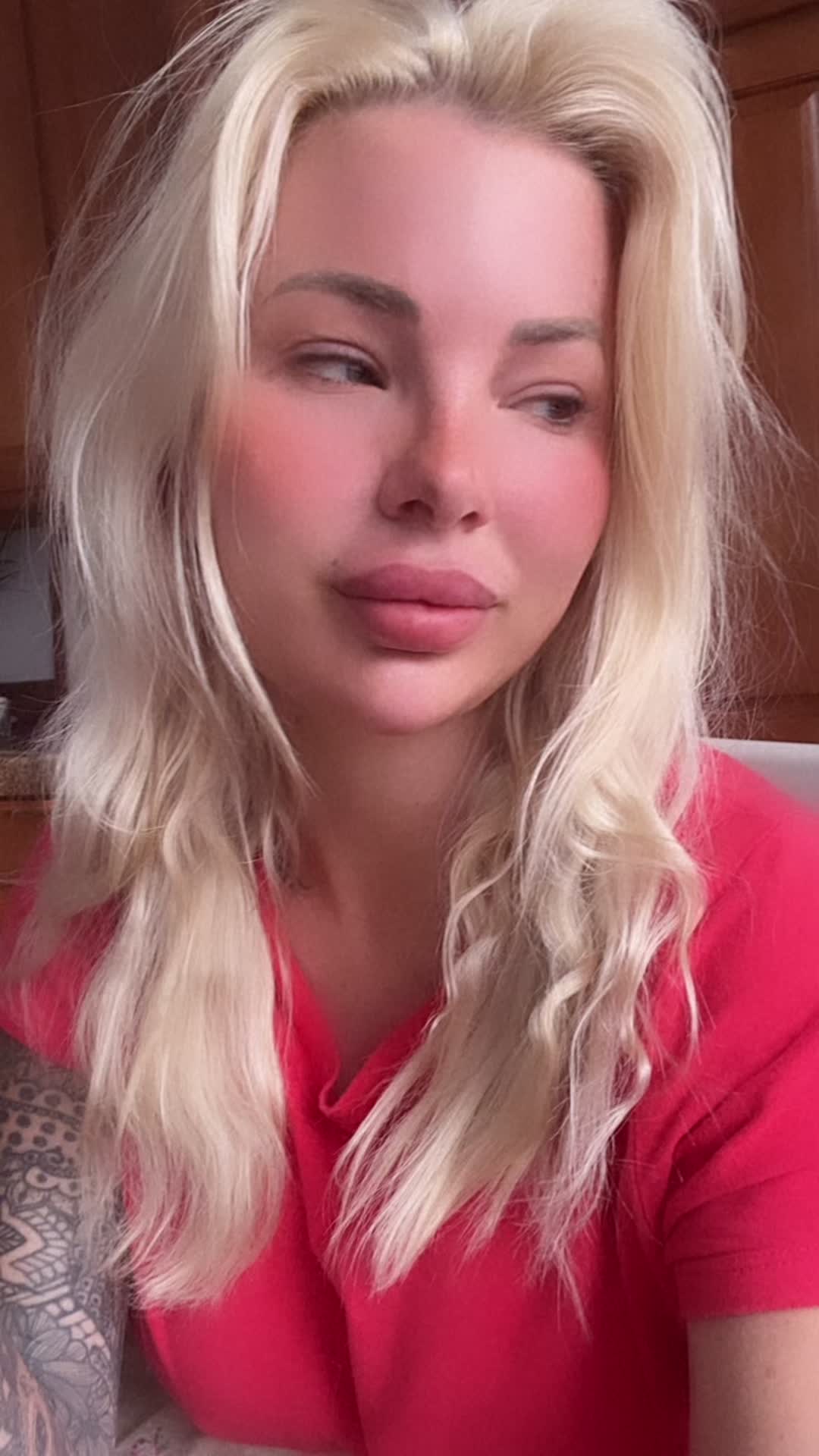 @Jessicakes33