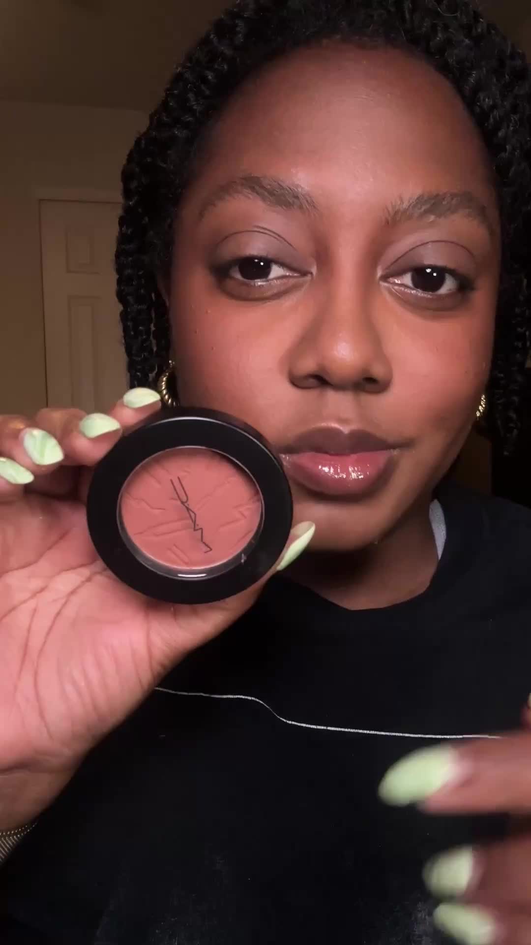 @Jas | Soft and Bold Makeup