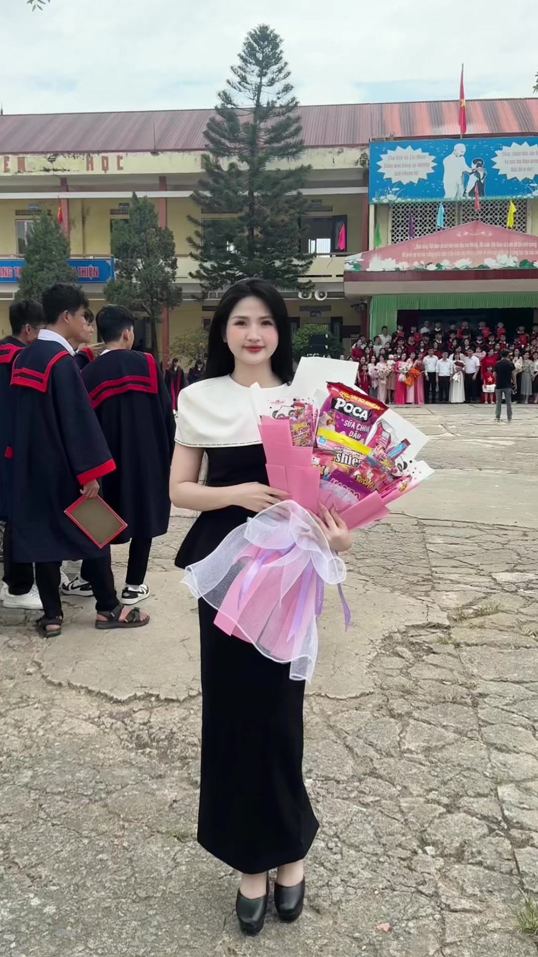 @HIỀN Y&Ecirc;U T&Oacute;C