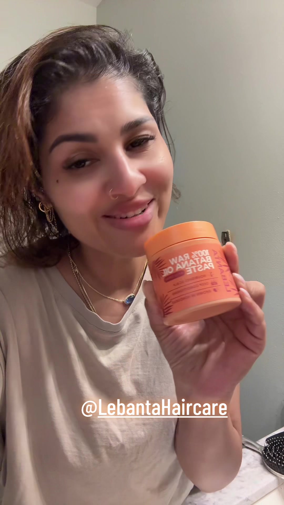 @MakeupLaveena