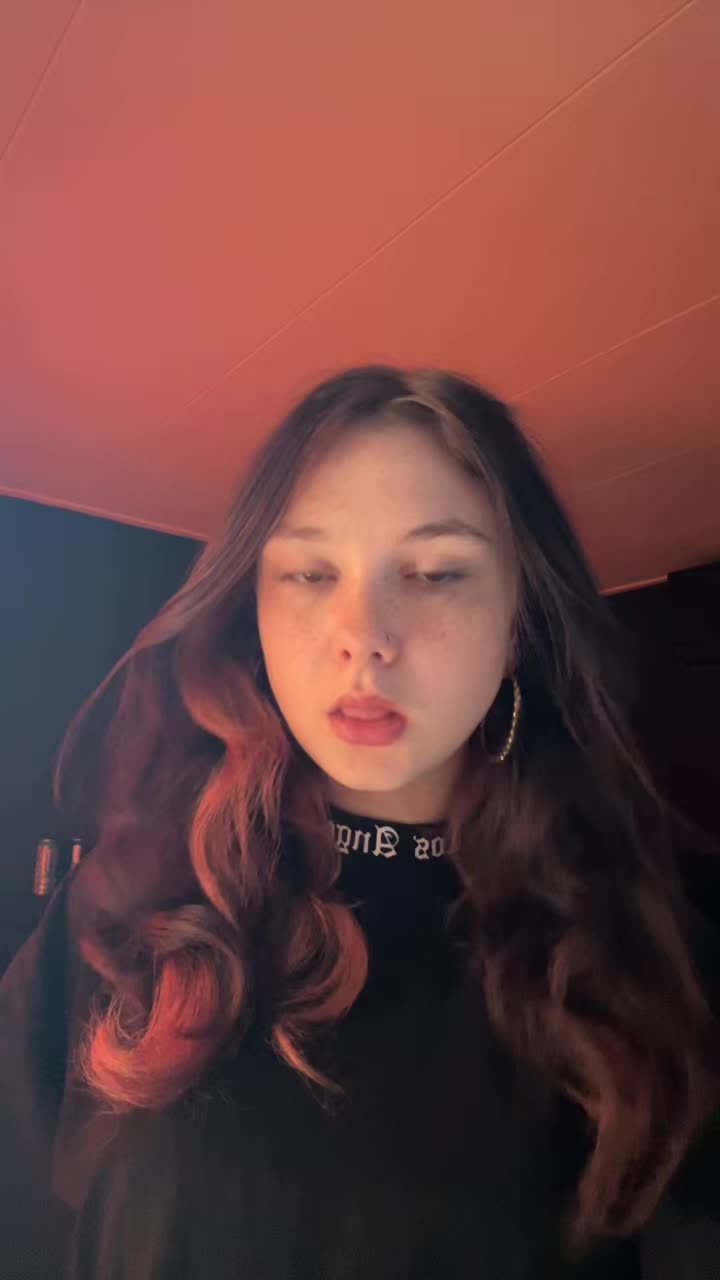 @👀