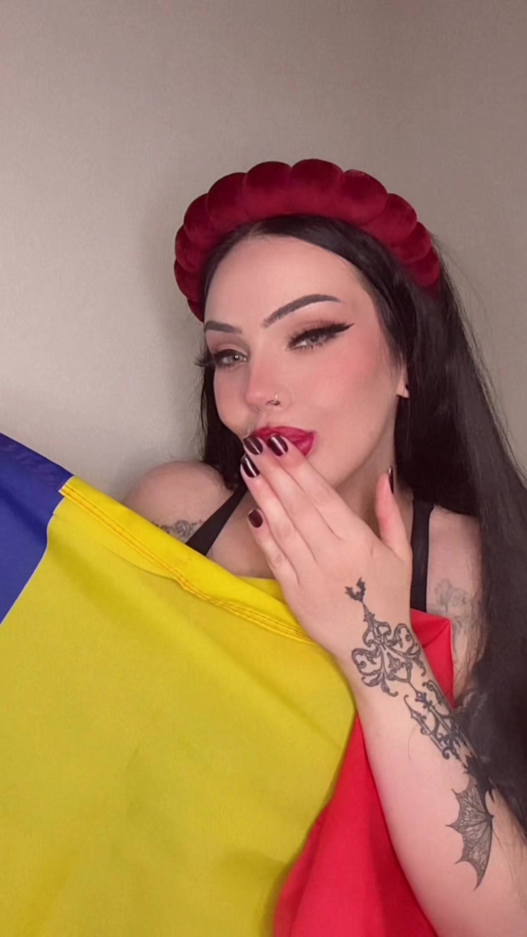 @Draculeas Contesa Caroline