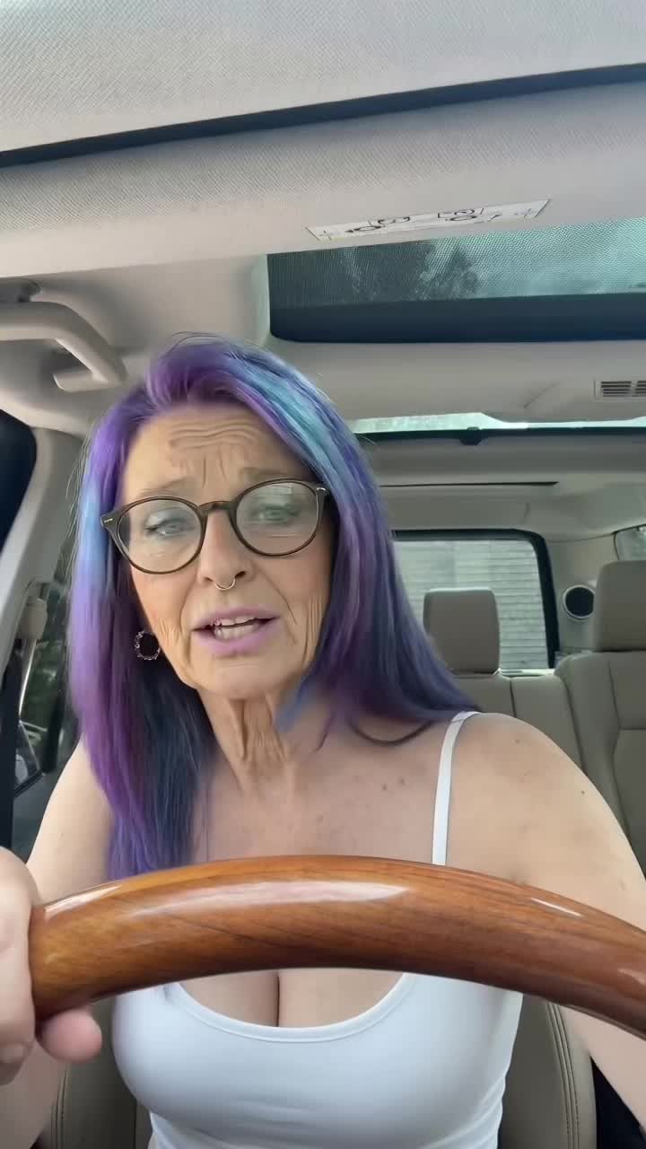 @Nyra11i