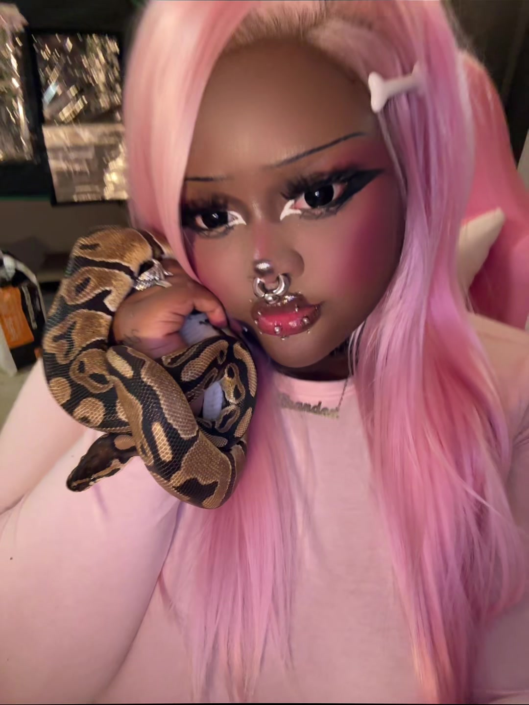 @blurp🐼<3 🐾