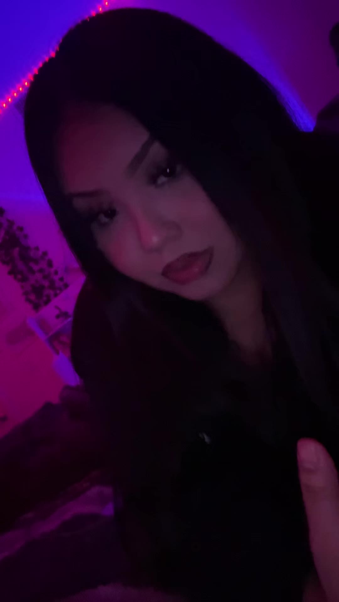 @Dess🍒