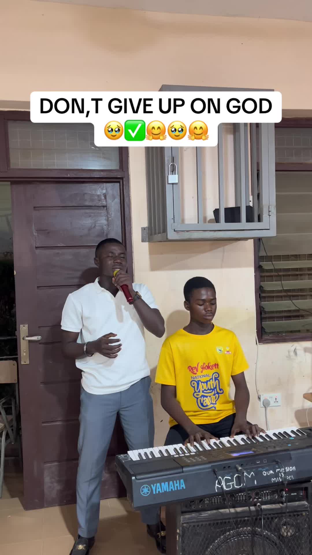 @adomwowiem01