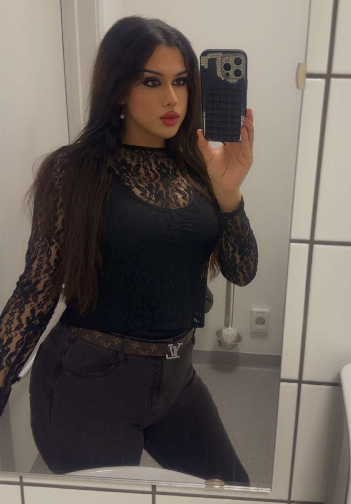 @Ana 👑