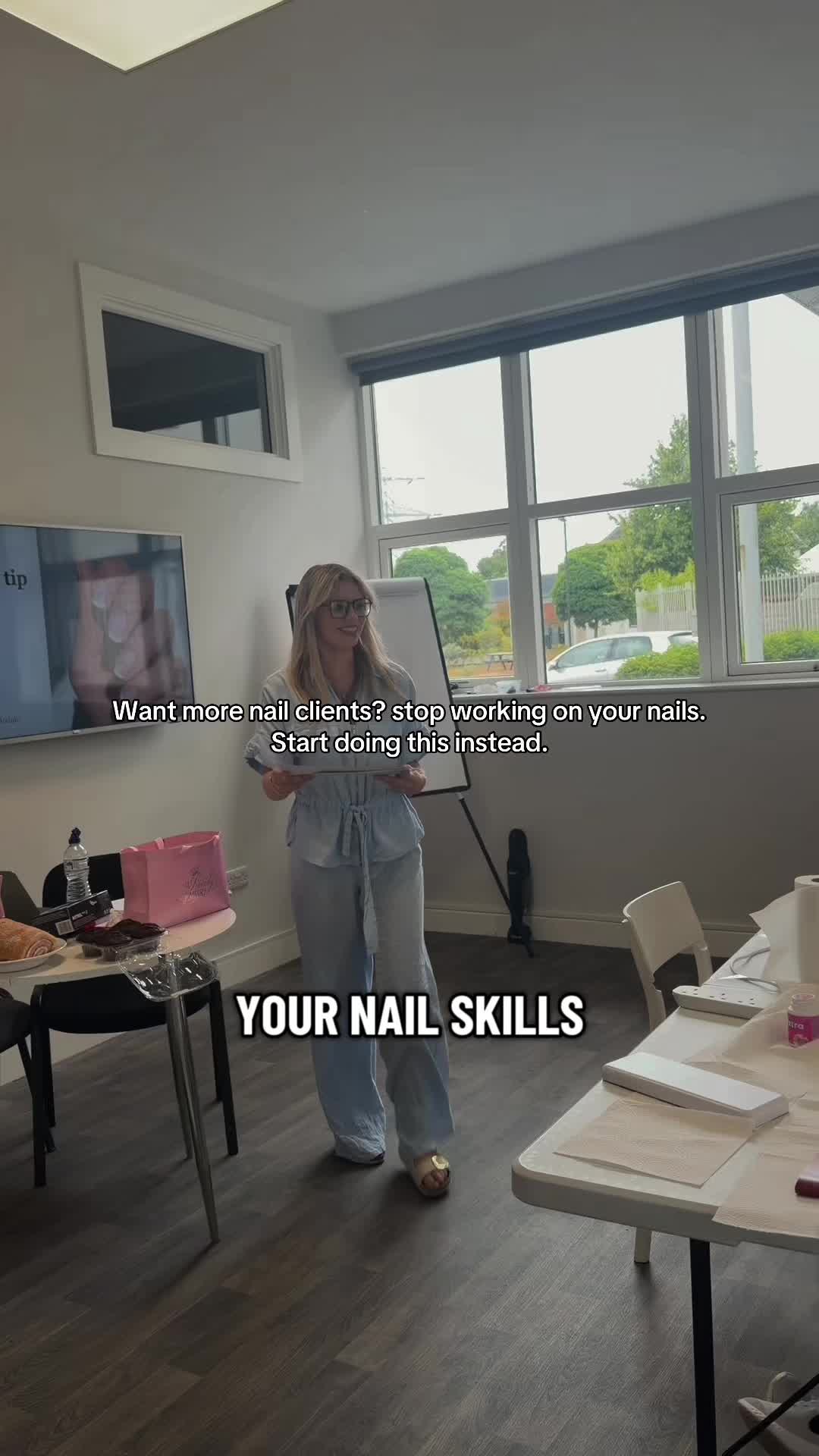 @kellynailacademy