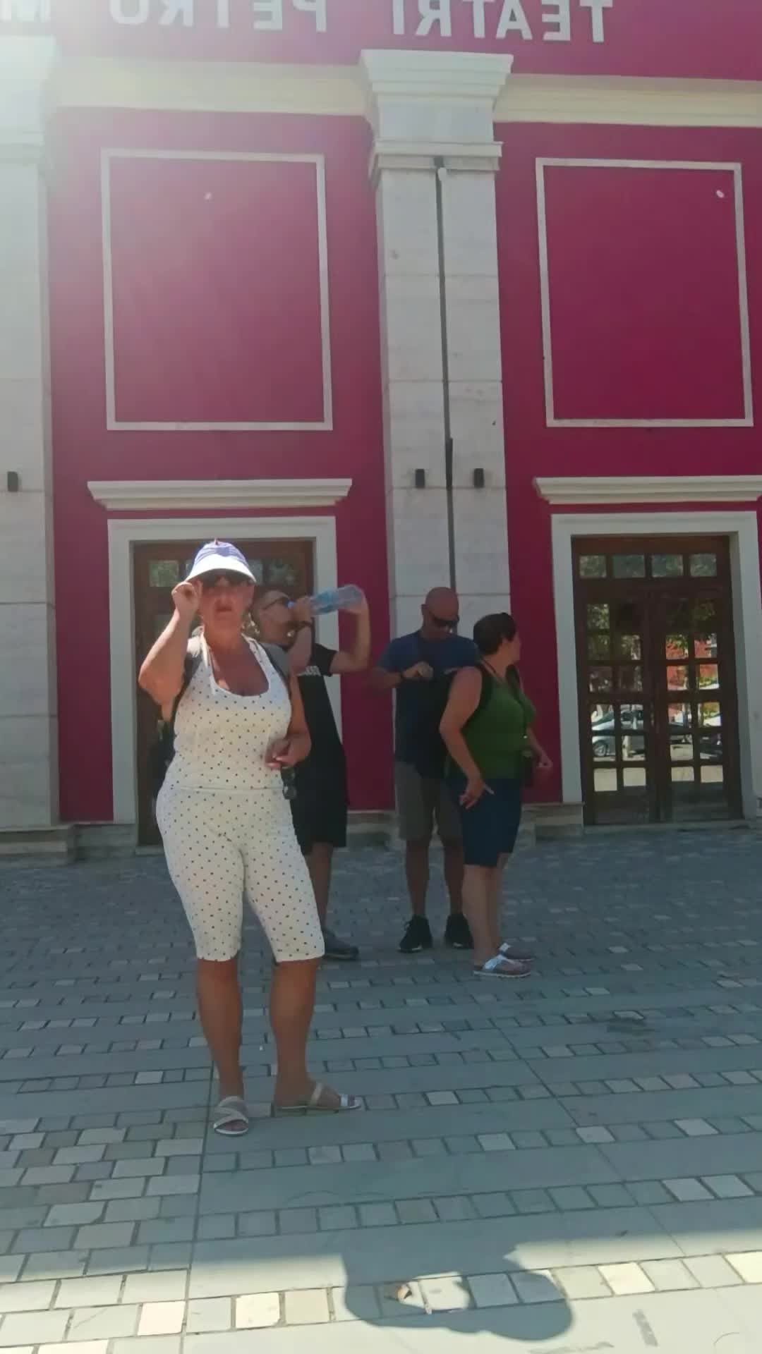 @AnnettaAnnetta