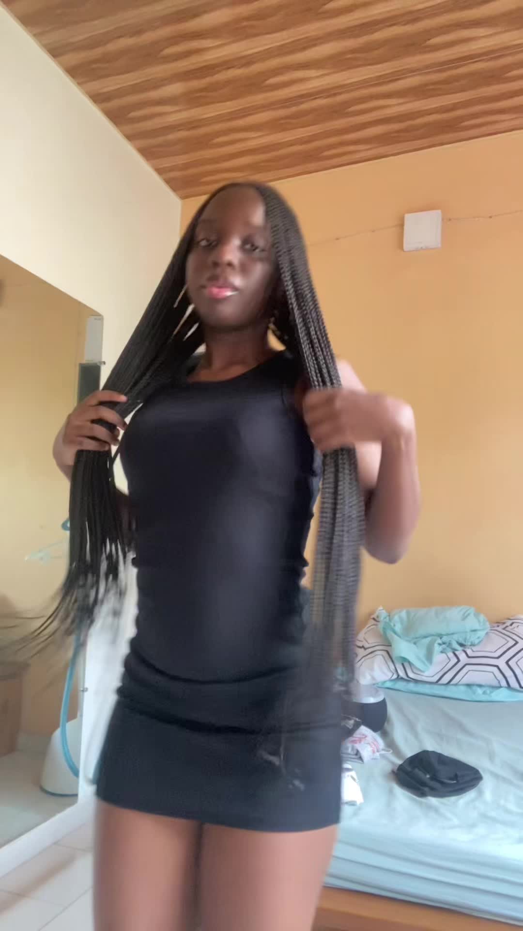 @Lhynn