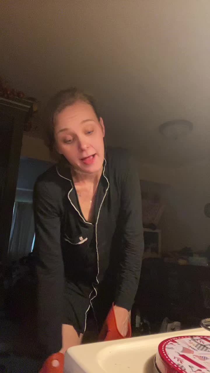 @CrystalBlue93