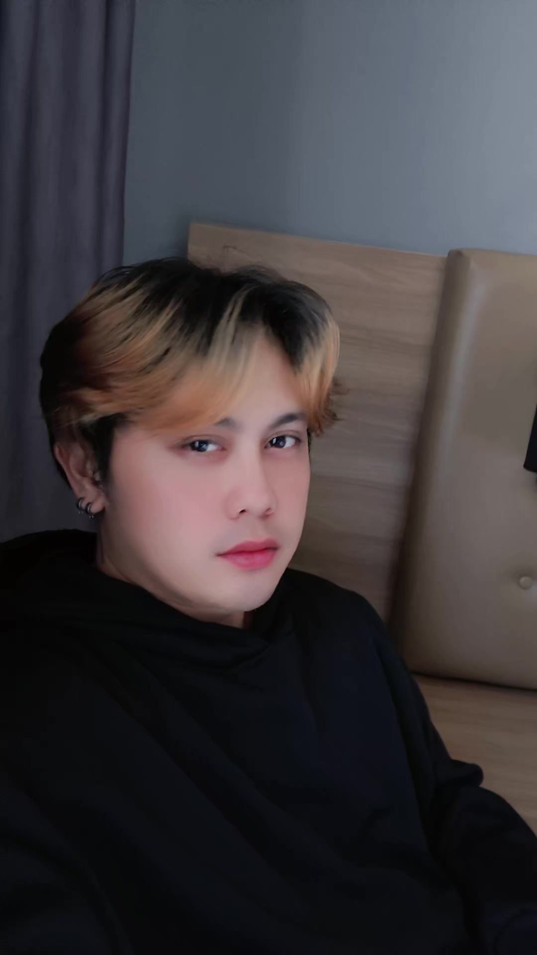 @Jhyct