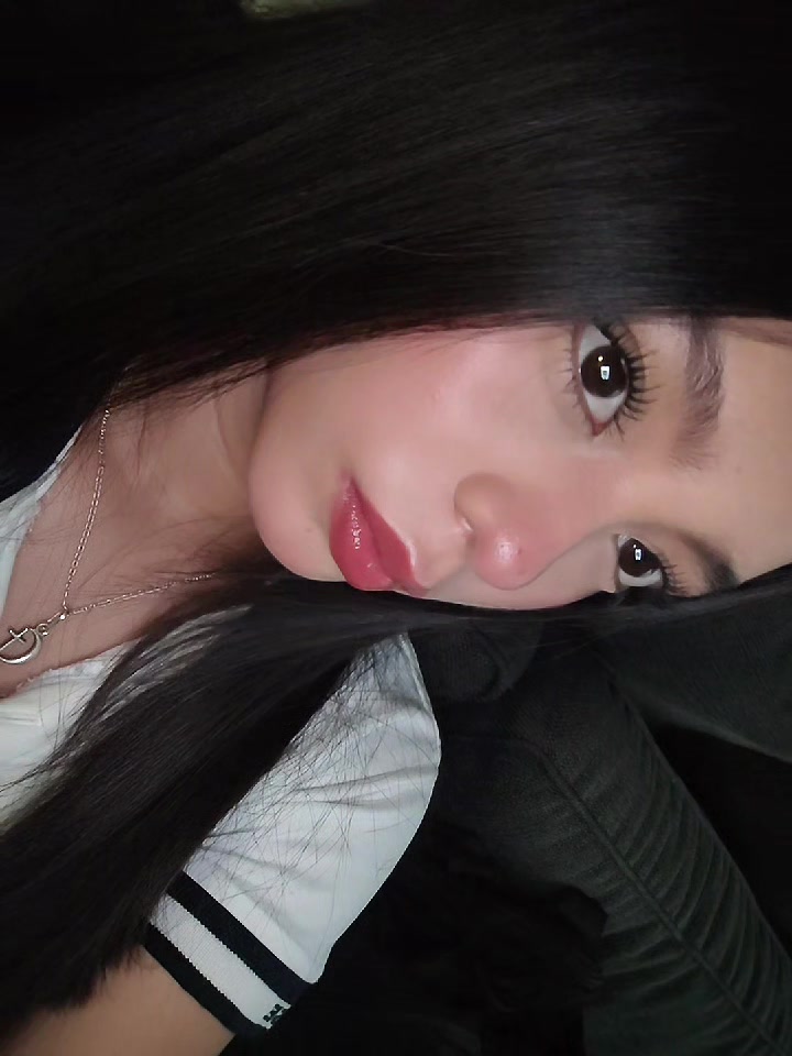 @Luna