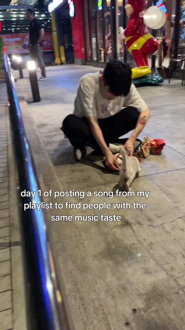 @Lis