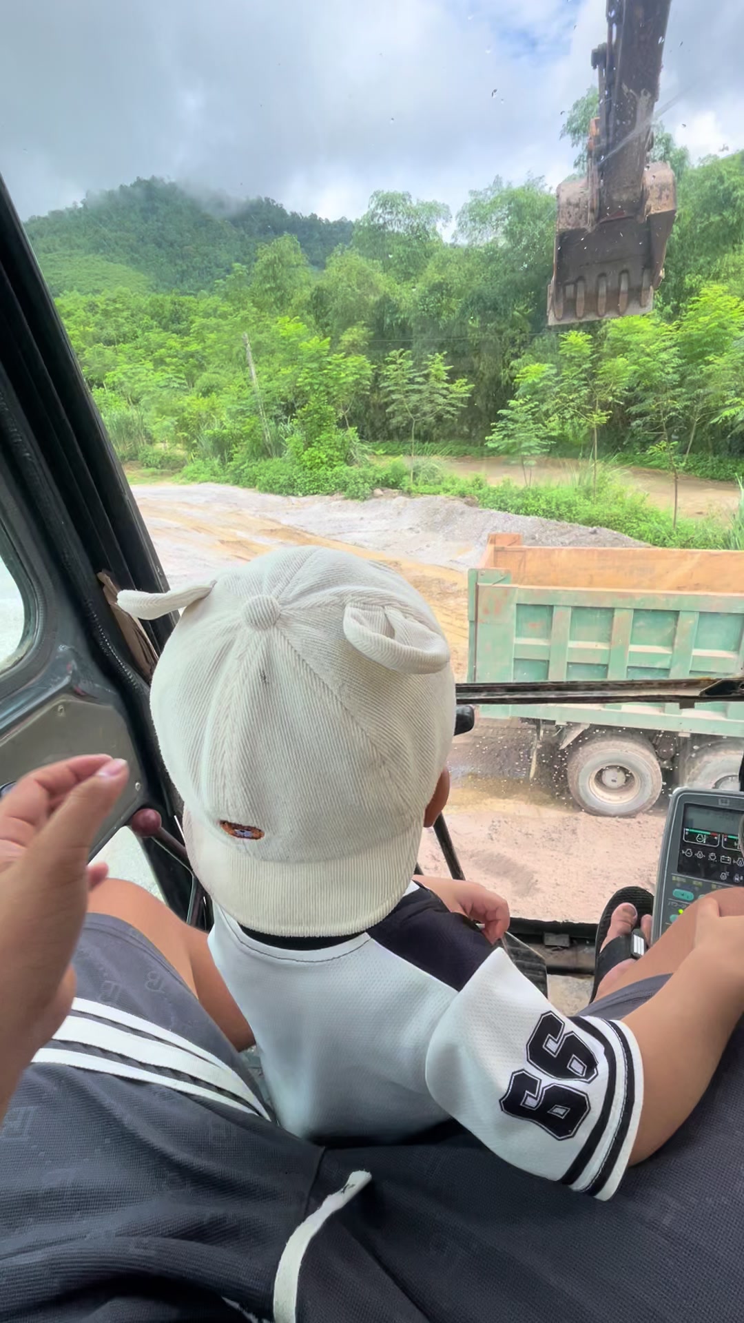 @Ho&agrave;ng Ph&uacute;c 🤪