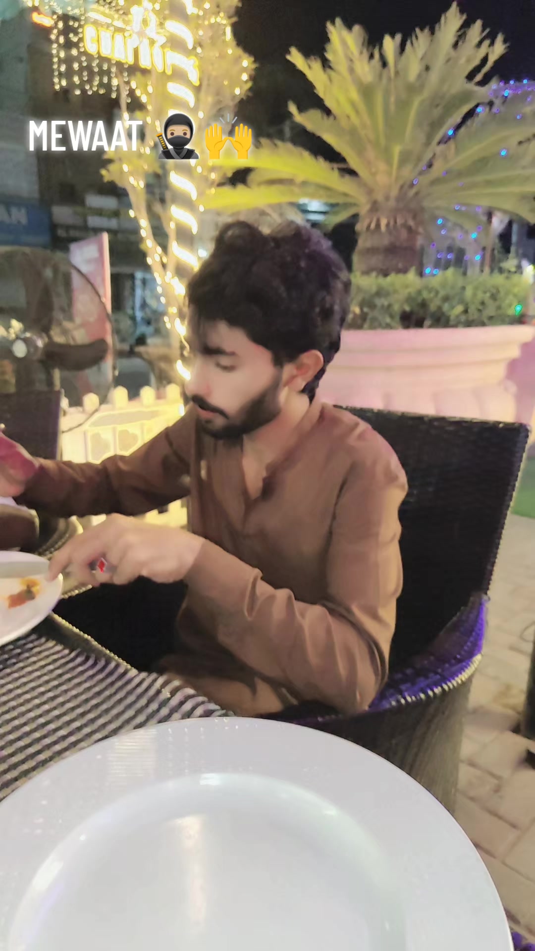 @👑<<(سـکـریہ) &bull;𝗠𝗘𝗪𝗔𝗧𝗜>⚔️