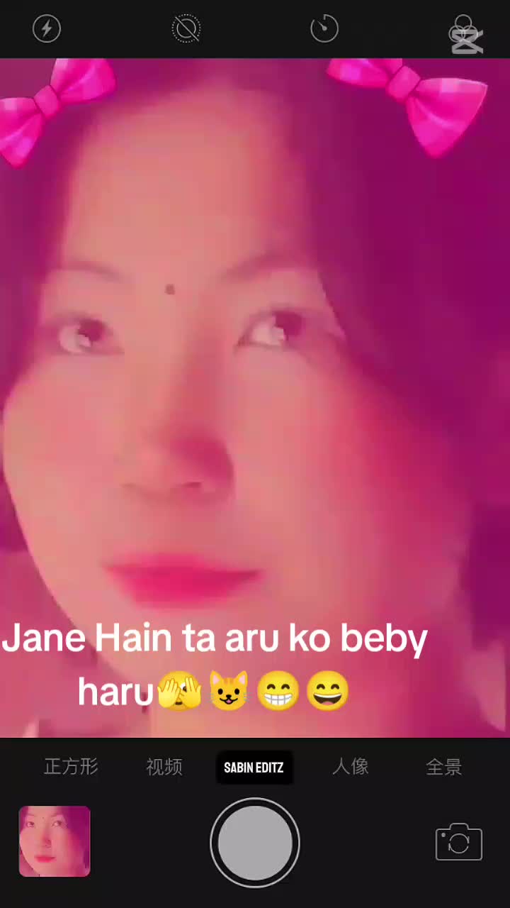 @Loyel...💗... girls..🤩..