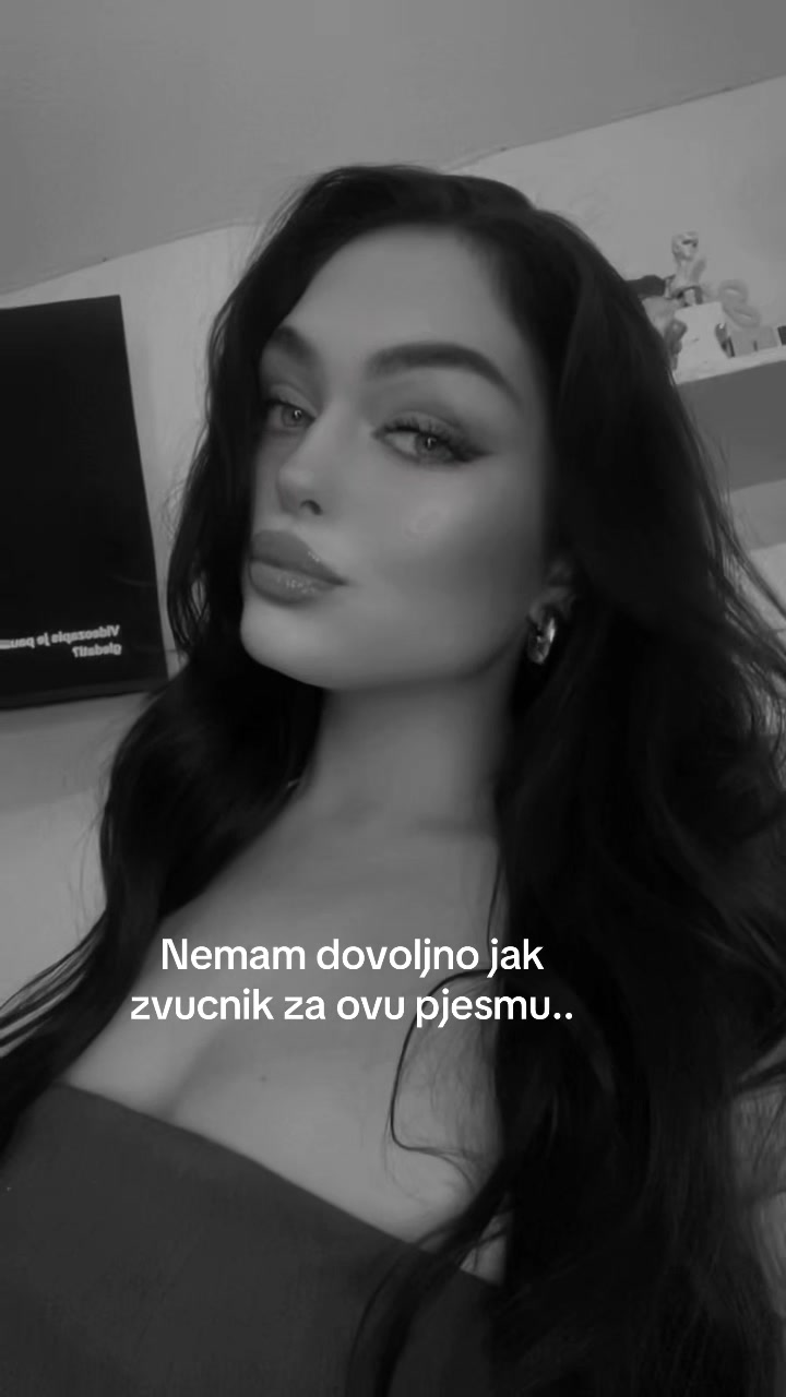 @Adriana