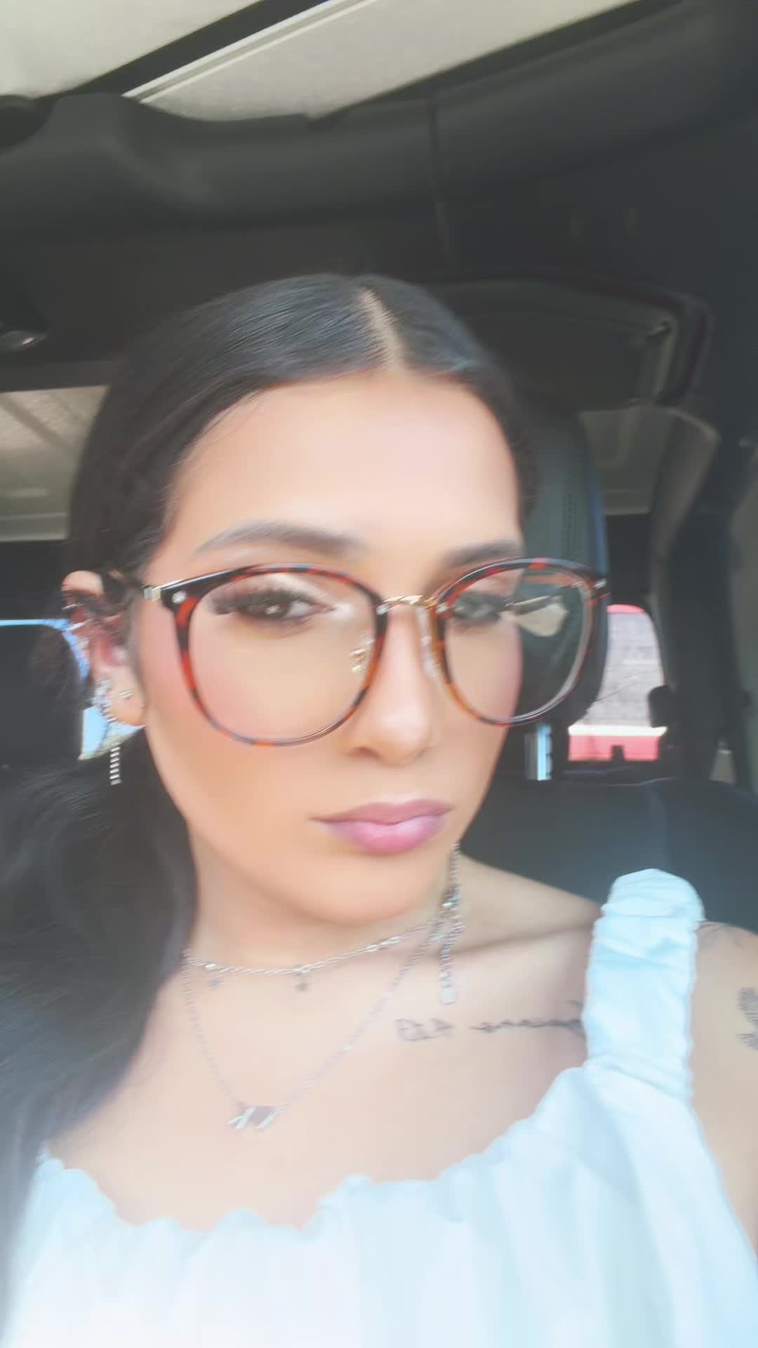 @Lizmarie16
