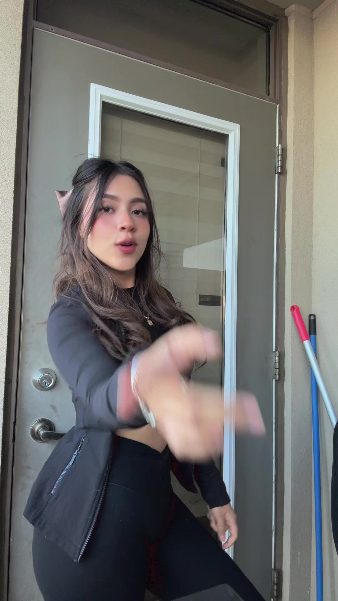 @vibewithleexi
