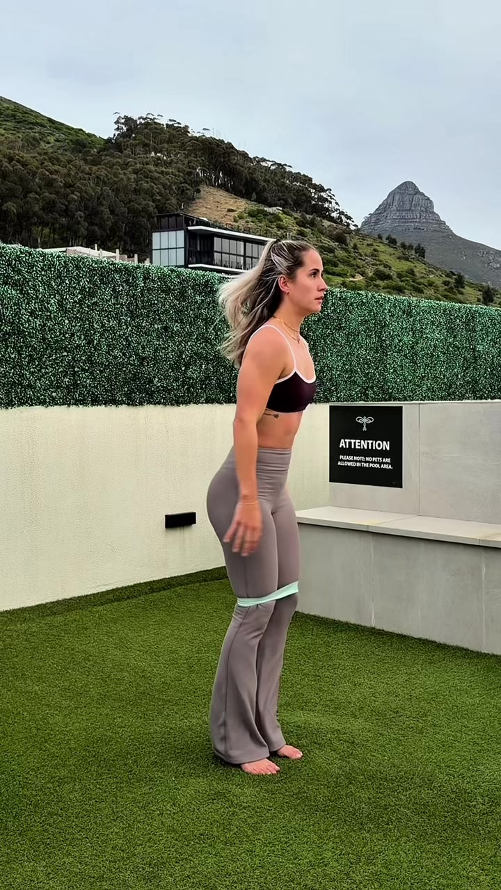 @FitwithCarla