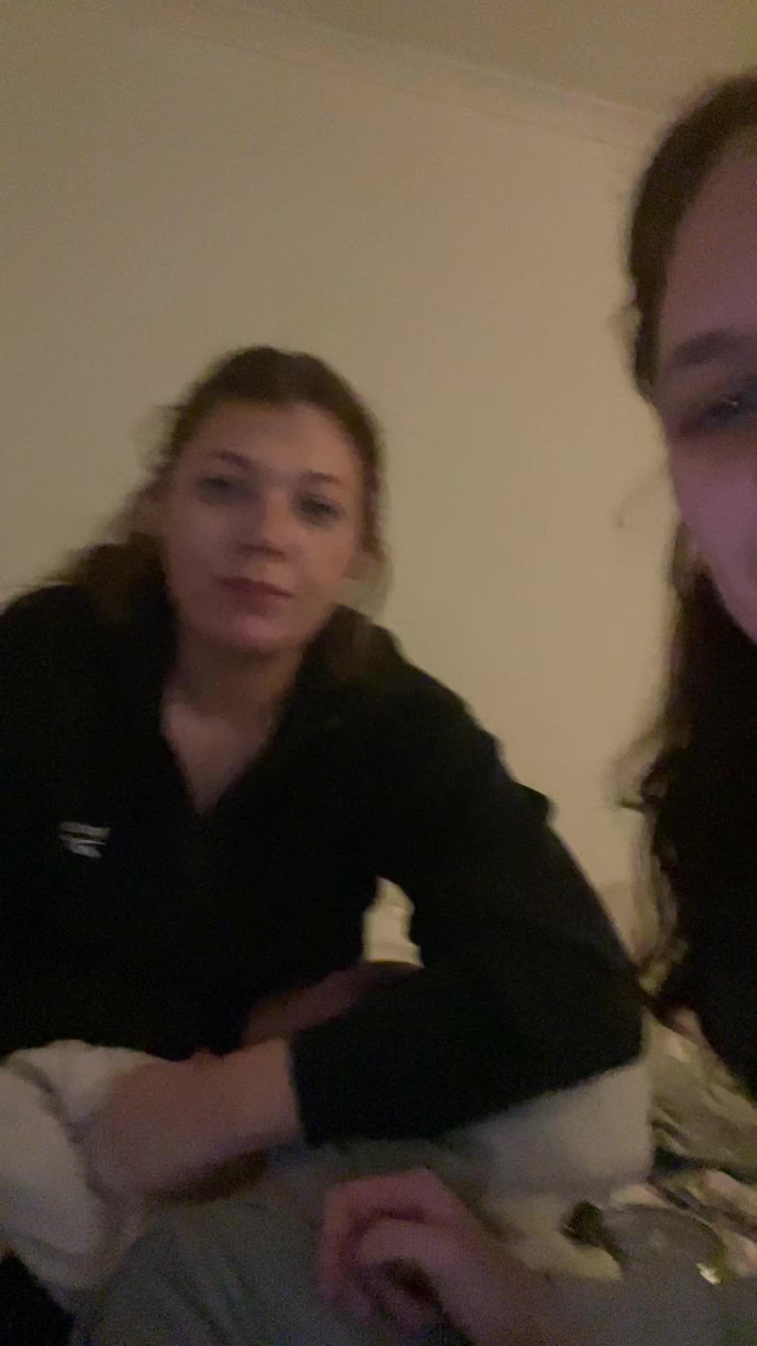 @Emily🦦