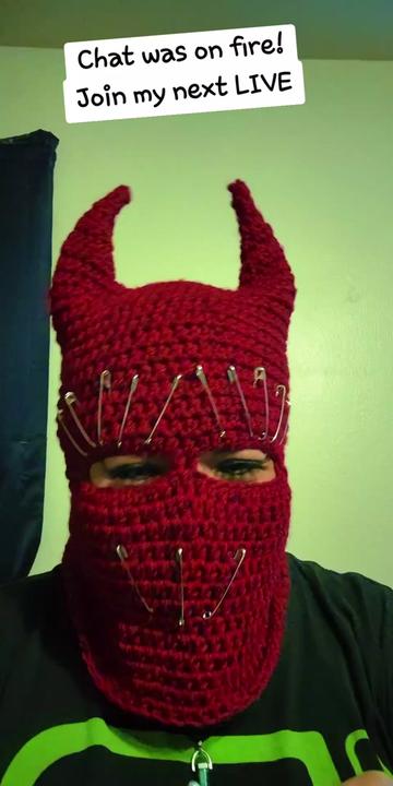 @Masked Crochet Queen 🧶🌶 🔪