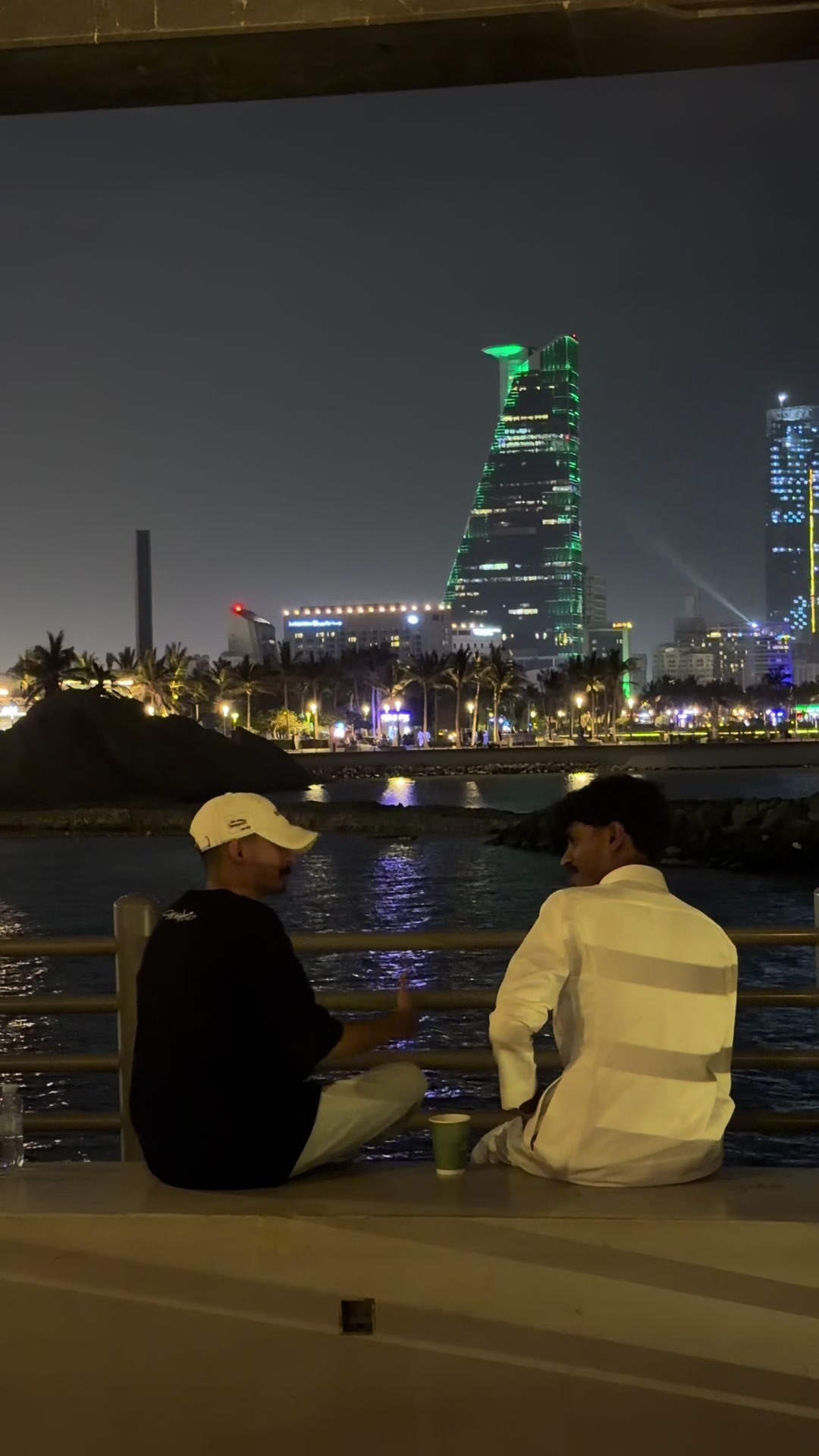 @فُ