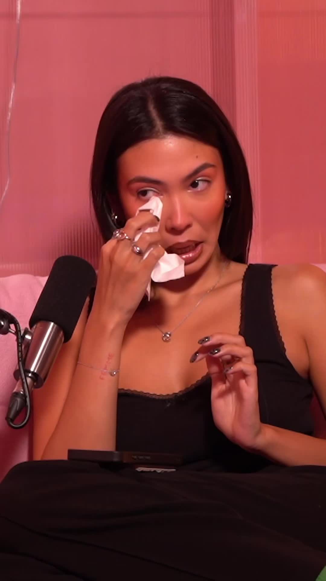 @Hot Girls Only Podcast 💘