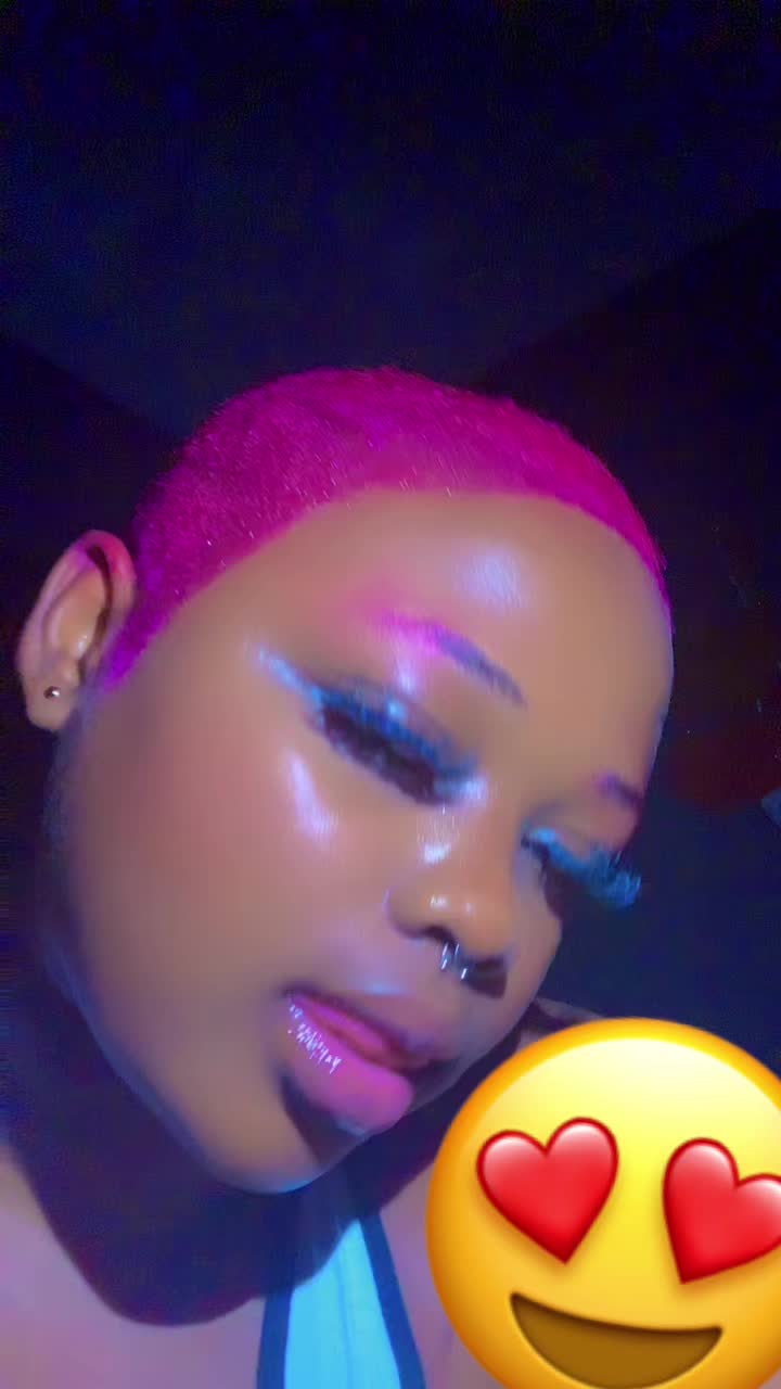 @One woman 👩 💋💋❤️