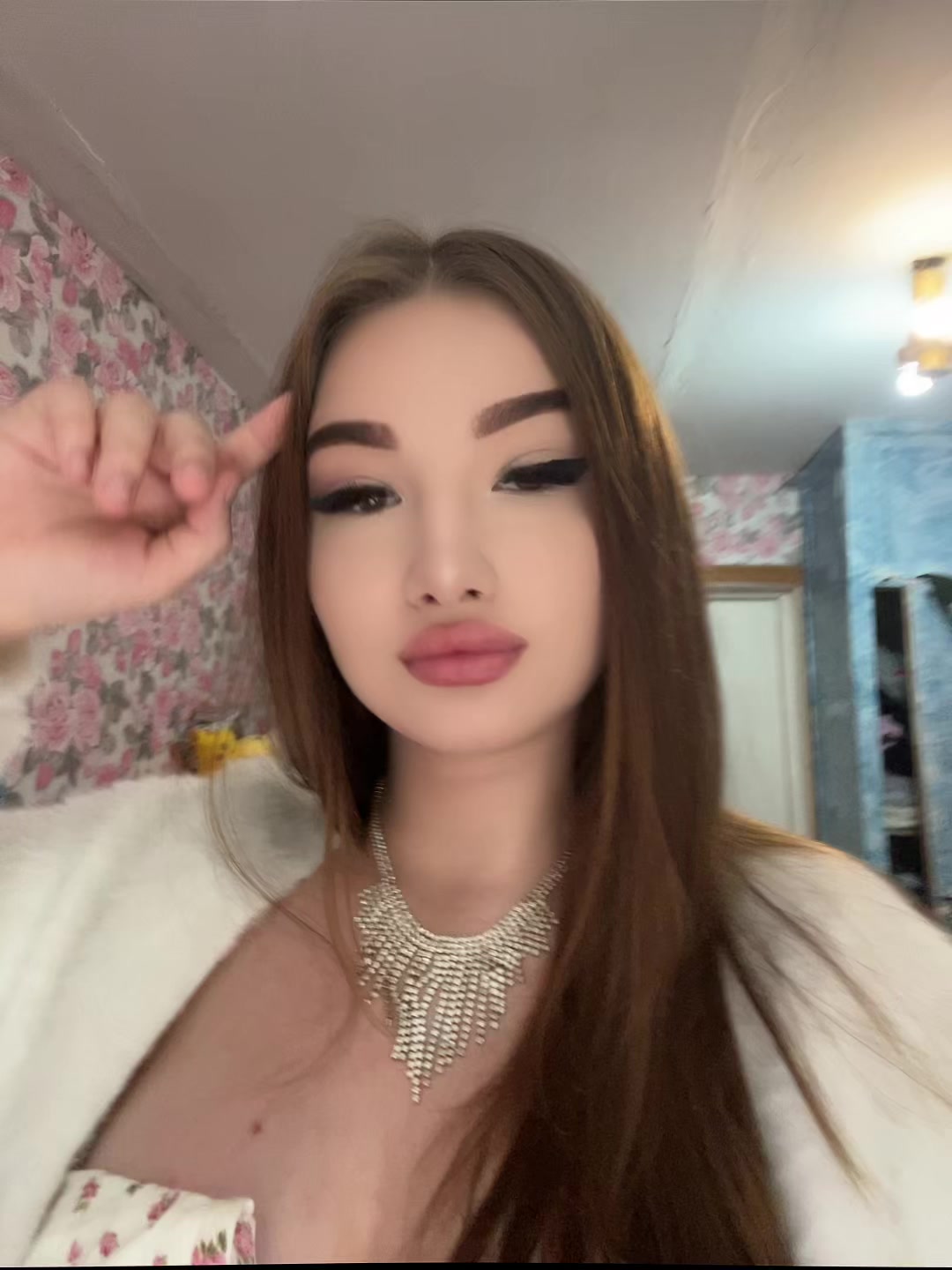 @M.F